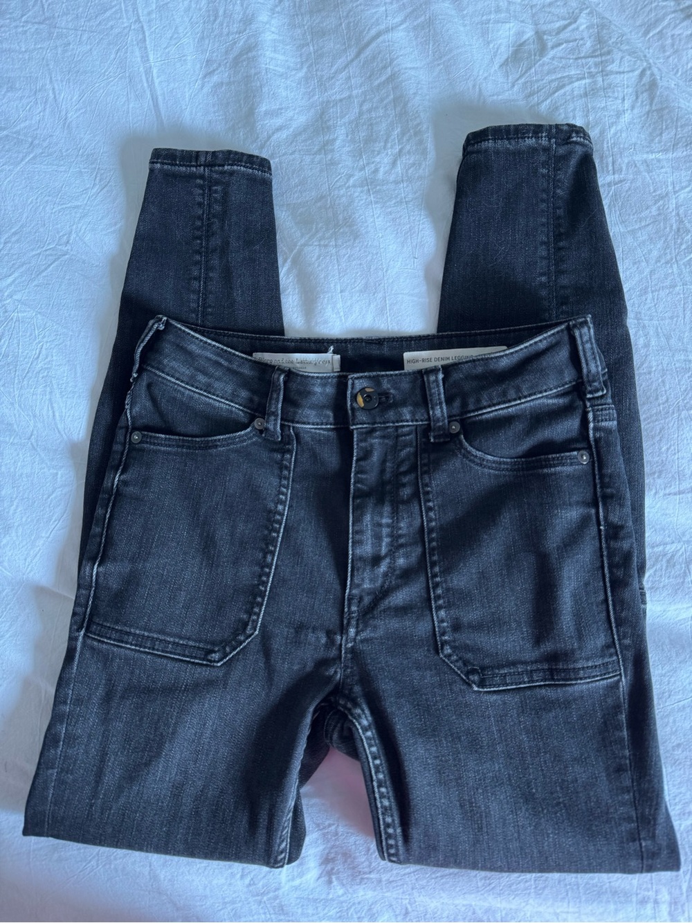 Anthropologie Pilcro and Letterpress High Rise Denim Legging with Zipper Detail